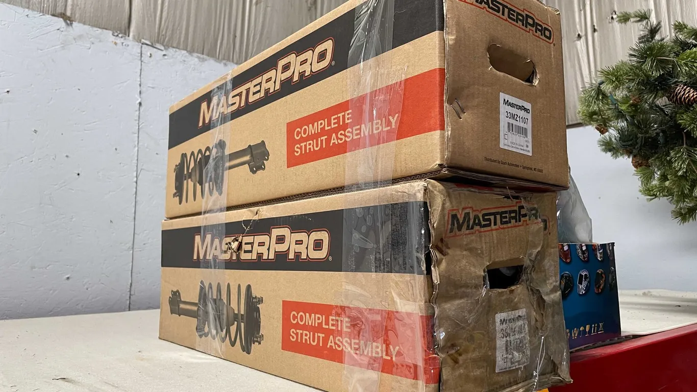 MasterPro Complete Strut Assemblies (CW)