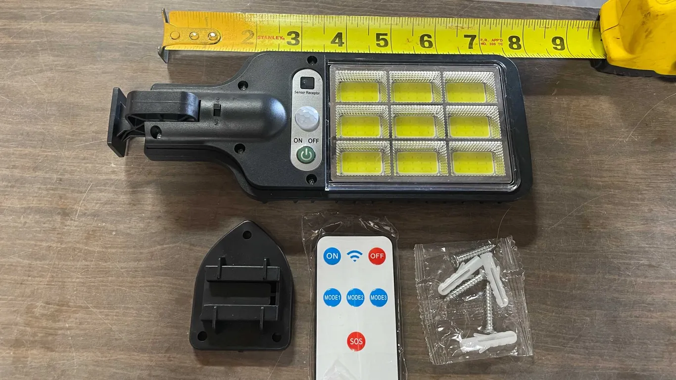 Solar Powered LED Street Lamp (CW)