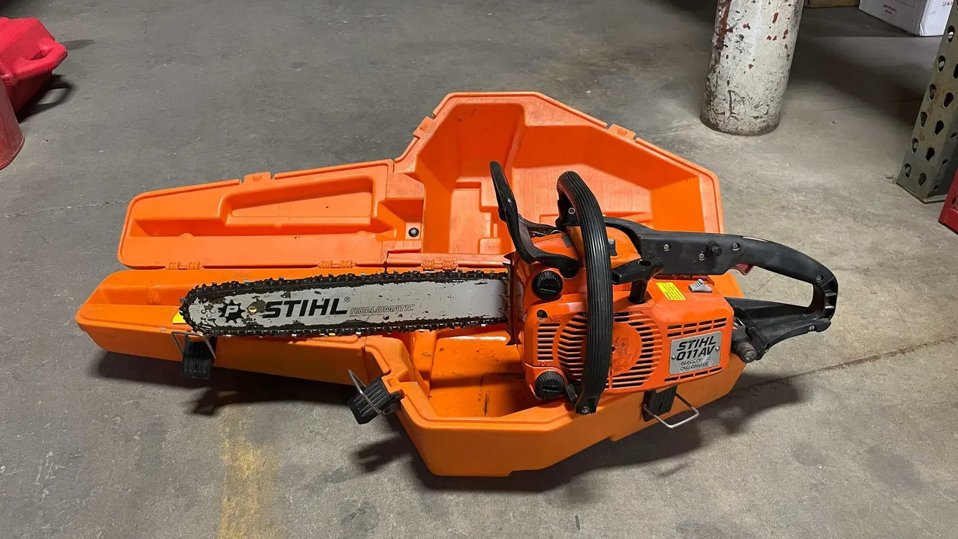 Stihl Chainsaw (PR11)