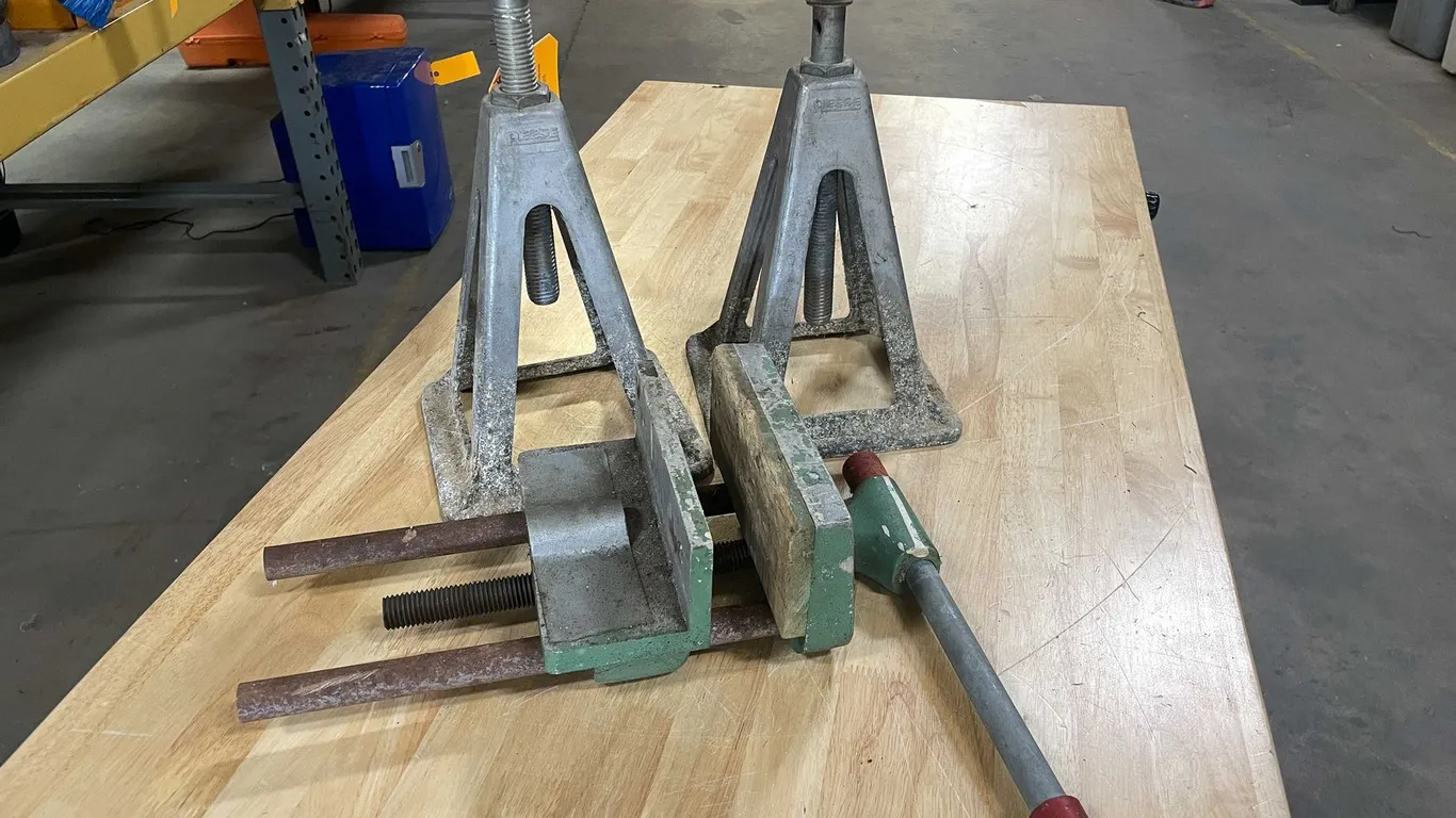 Wood Vise and Car Jacks (PR10)