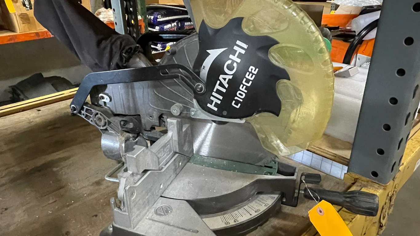 Hitachi 10" Compound Miter Saw (PR12)
