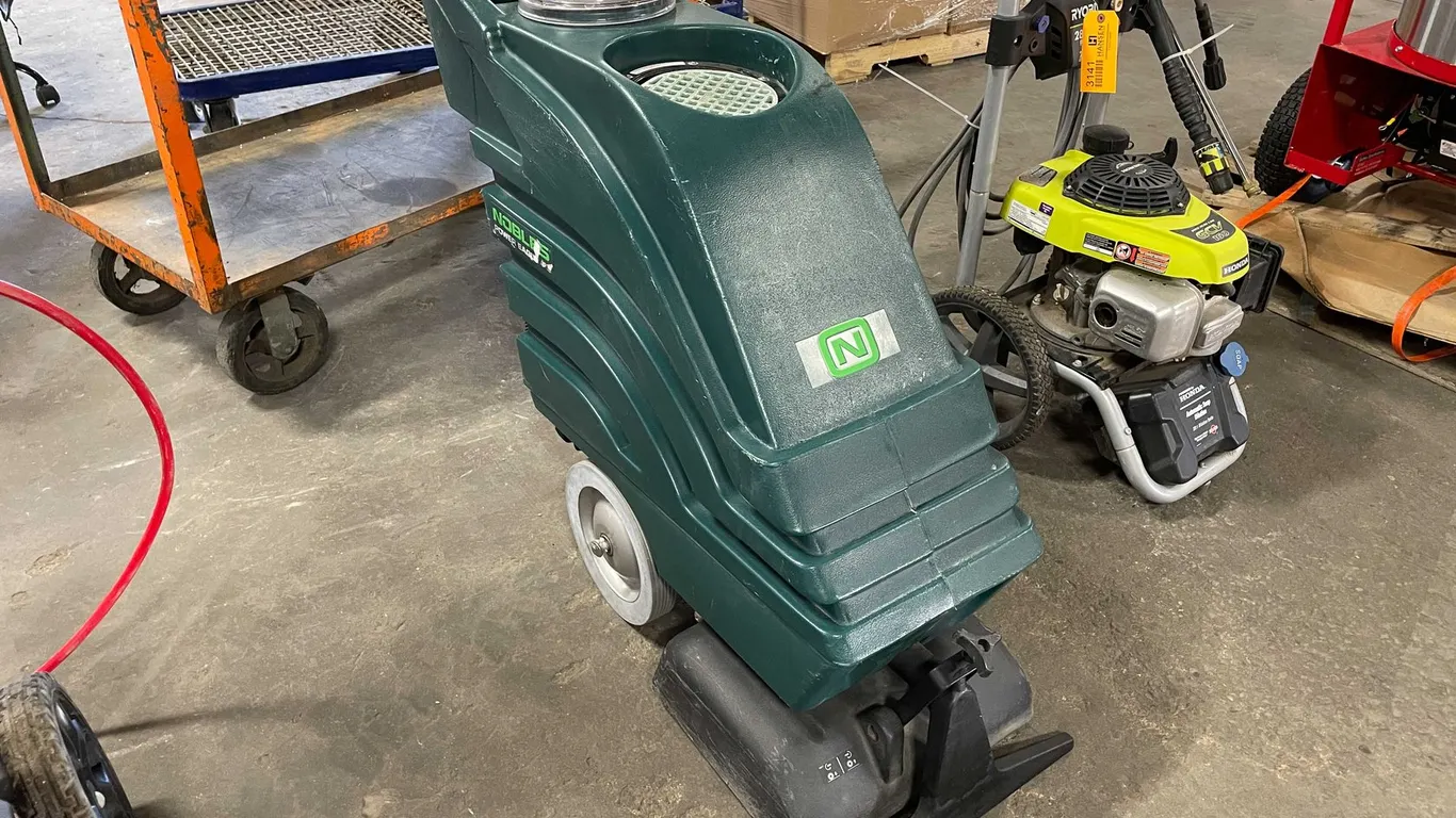 Nobles Power Eagle 1016 Plus Floor Shampooer (B)