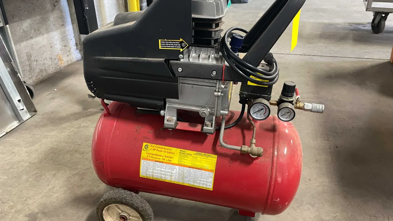 10 Gallon Single Stage Air Compressor (F)