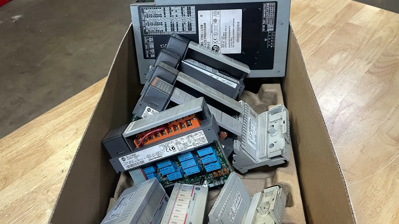 Allen-Bradley PLC Modules (PR6)