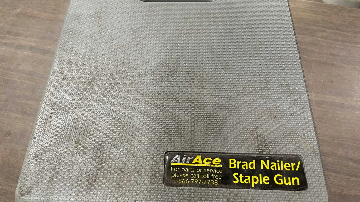 Air Ace Brad Nailer and Staple Gun (PR20)