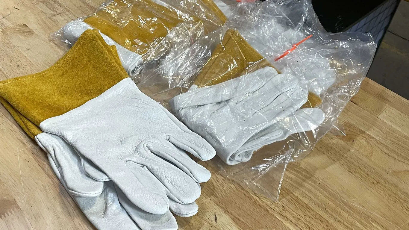 XL Welding Gloves (PR17)