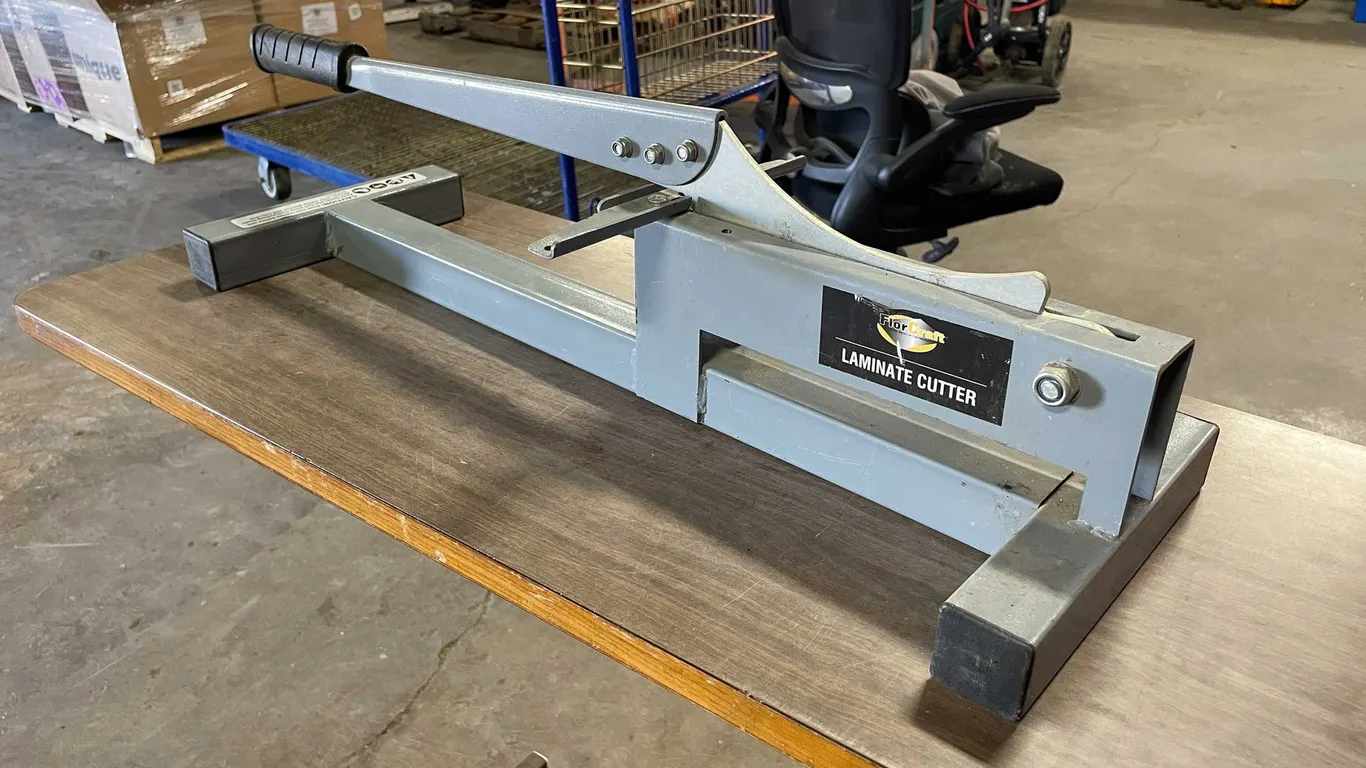 Laminate Flooring Cutter (CW)