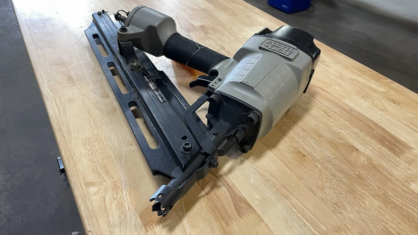 Porter-Cable Air Framing Nailer (PR7)