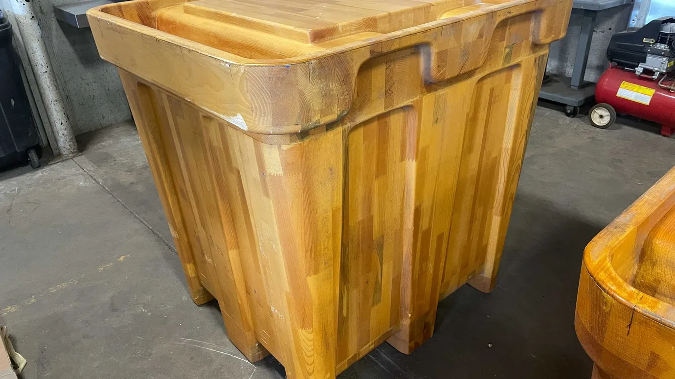 Tall Wood Box Mold (F)