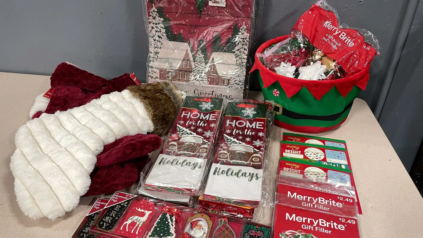 Christmas Gift Bags, Bottle Bags and Tags (T3)