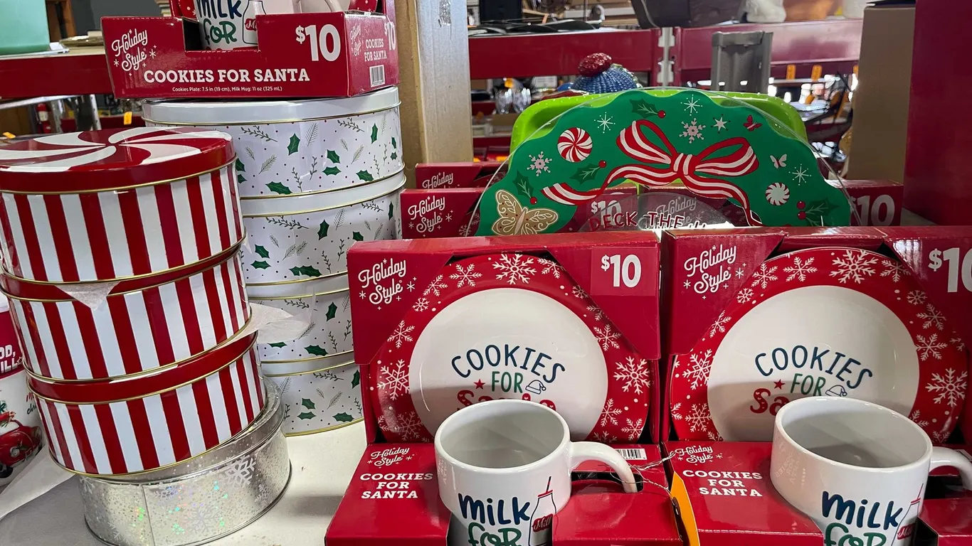 Christmas Treat Serving Items (T2)