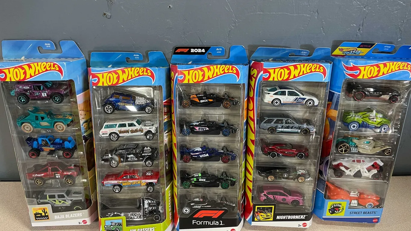 Hot Wheels Cars (T3)