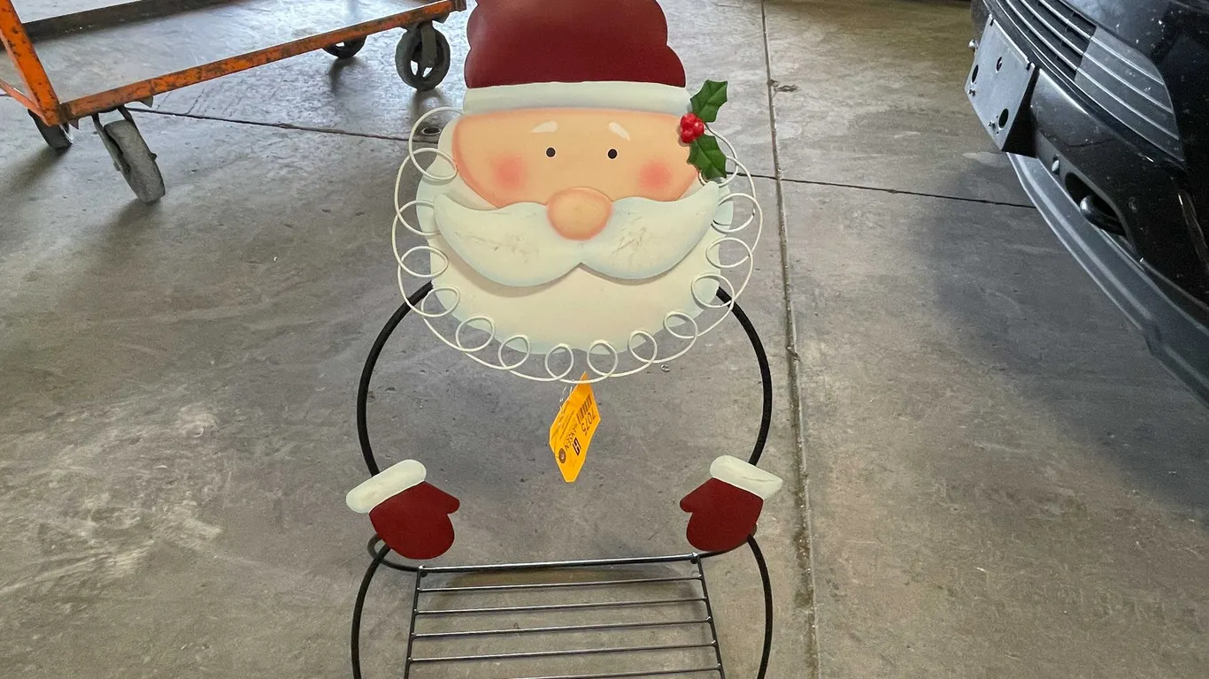 Santa Claus Wire Rack Plant Stand (T2)