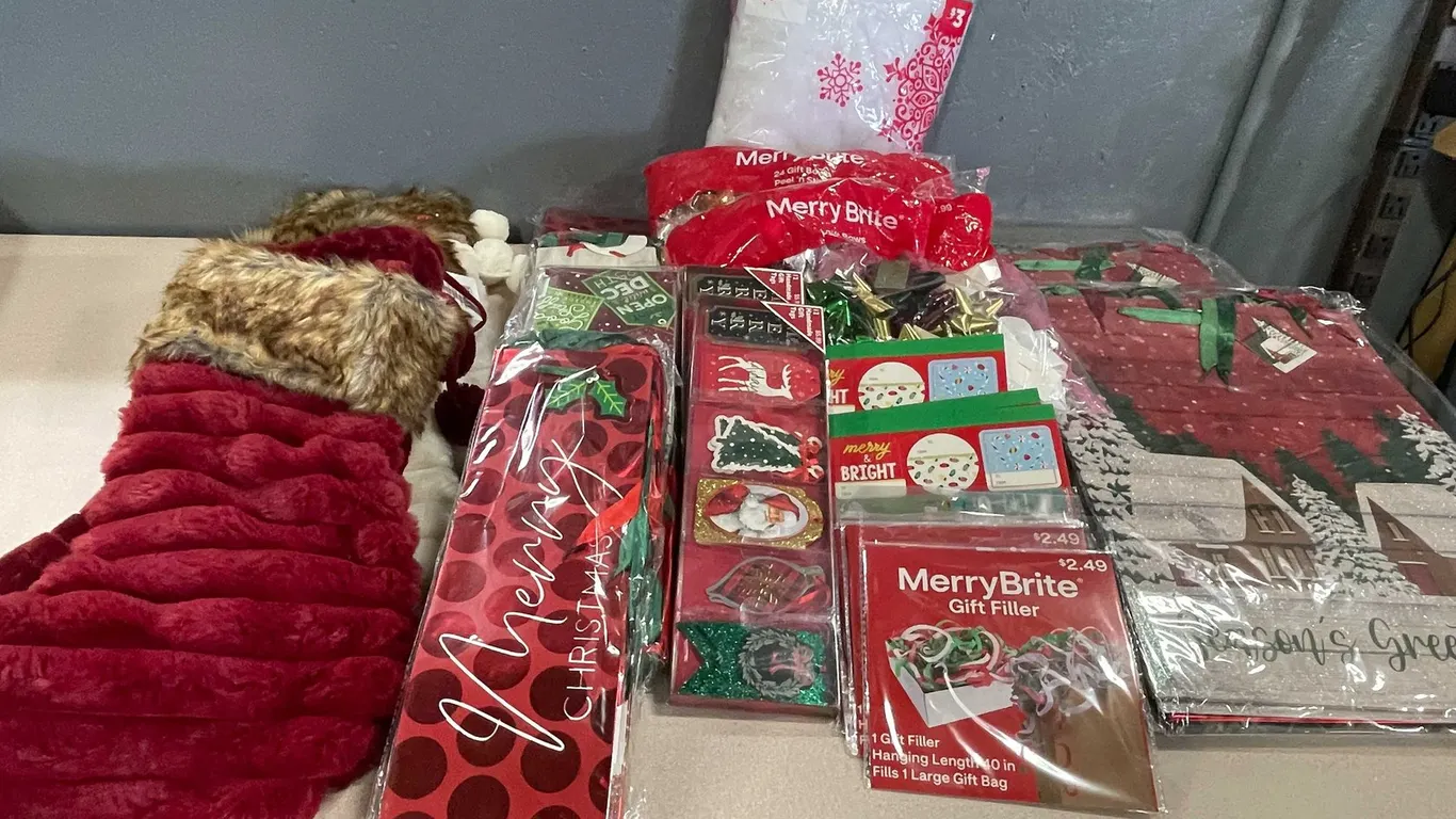 Christmas Gift Bags, Bottle Bags and Tags (T3)