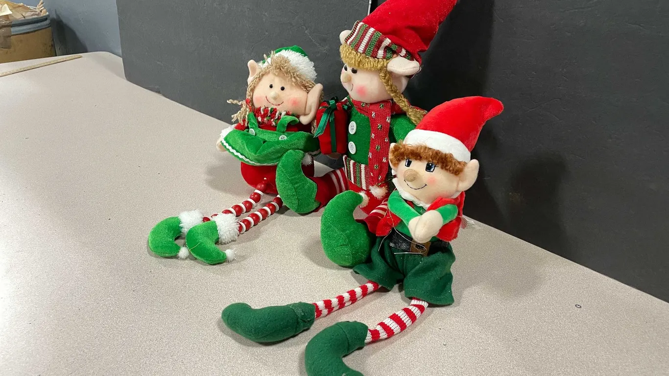 Holiday Gnome Tabletop Set (T3)