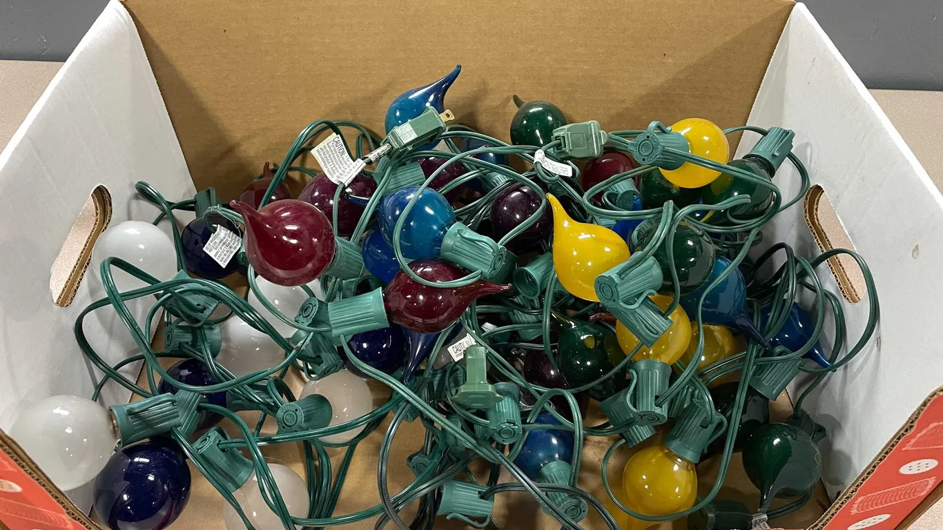 Vintage Christmas Lights (T2)