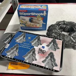 Christmas Baking Supplies (T2)