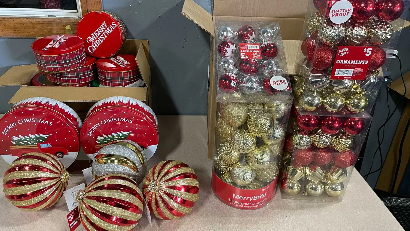 Christmas Ornaments and Round Tins (T2)