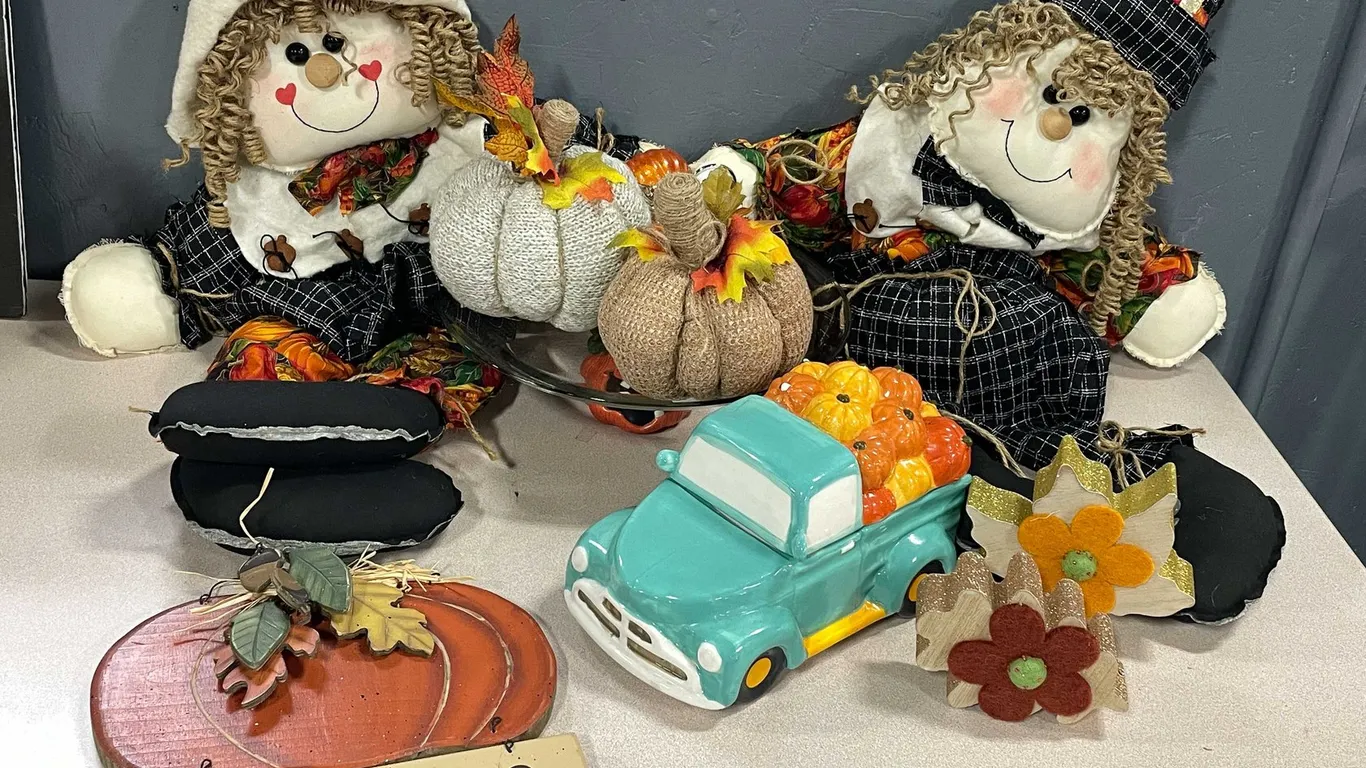 Fall Decor (T2)