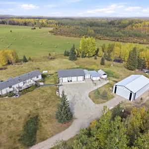 6.4 ACRE PROPERTY — NOW IN AUCTION Located in Clearwater County, Alberta. Enjoy acreage liv