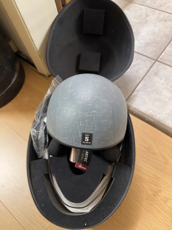 Adult Small 53-58 cm Ski Helmet With Case and Tags, Grey, Polartec Power Grid