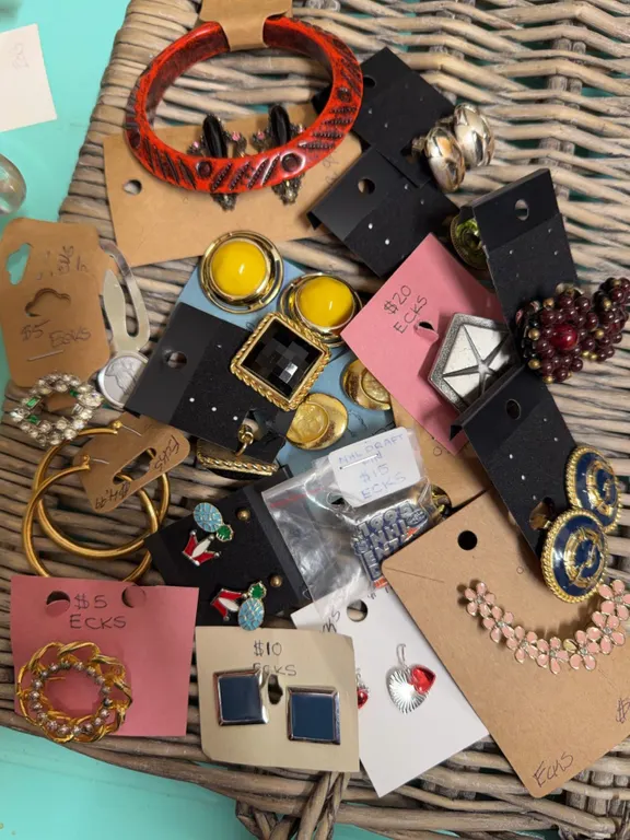 Costume Jewellery Lot Including Earrings, Bracelet, Pins, and Necklace