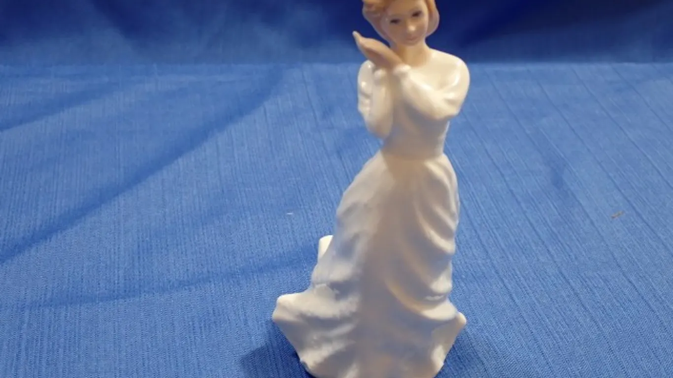 Royal Doulton Figurine