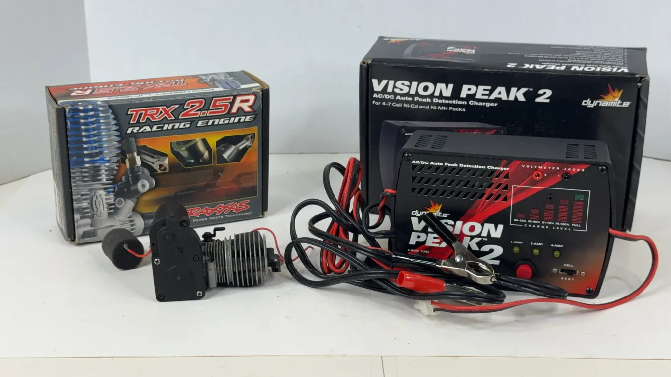 Traxxas Nitro Engine with Dynamite Vision Peak 2 Charger
