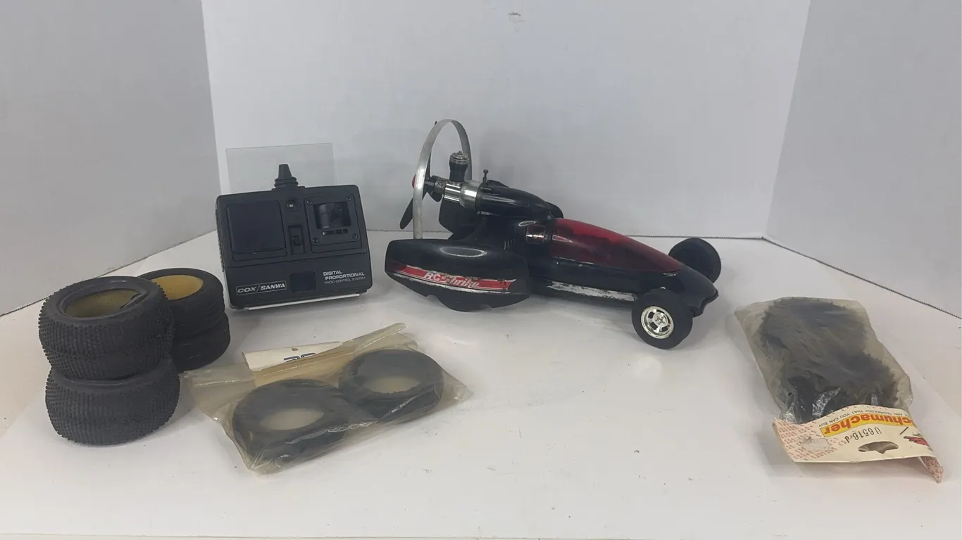 Cox RC Shrike Prop Car With Sanwa Radio Transmitter