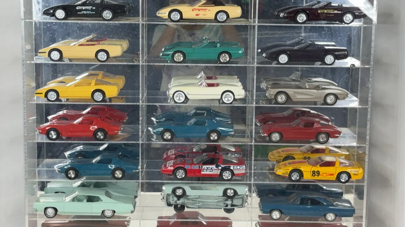 Chevrolet Corvette Promo Model Cars With Wall Display Case
