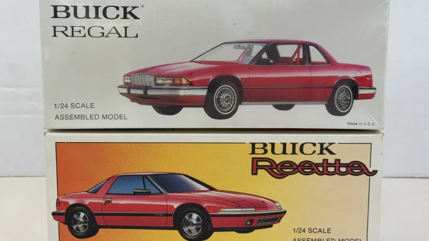 Buick Regal and Buick Reatta Assembled Promo Models 1/24 Scale