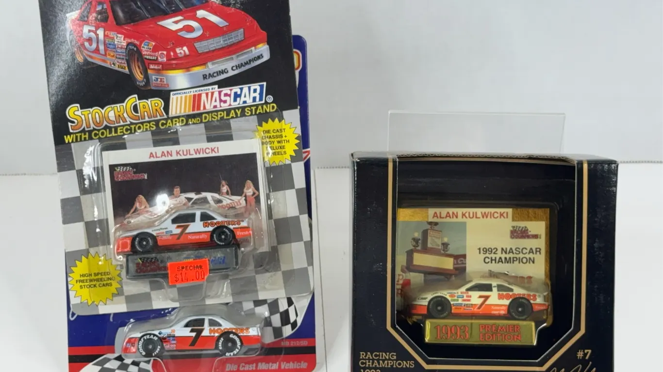Alan Kulwicki #7 Hooters NASCAR Diecast Cars Racing Champions Matchbox