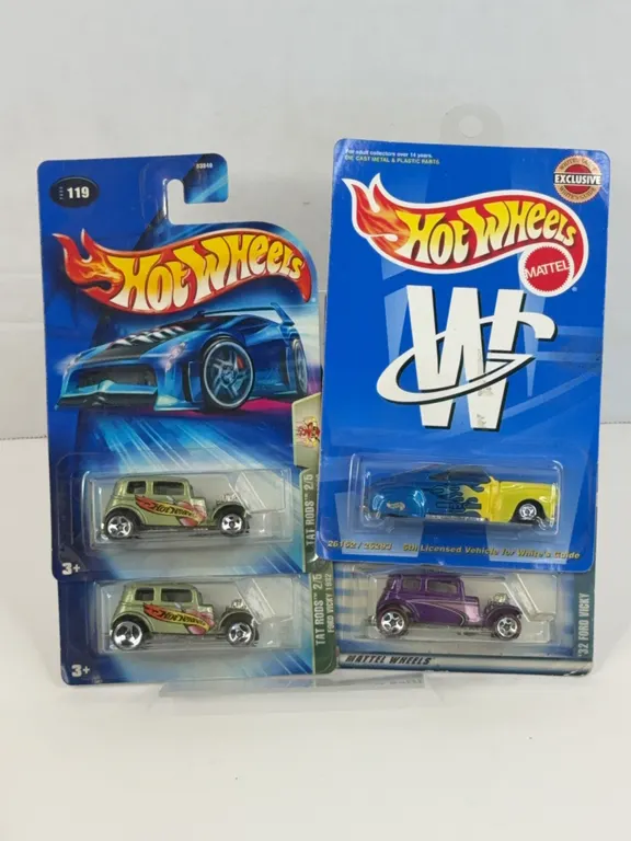 Hot Wheels Die-Cast Car Lot Including White's Guide Exclusive