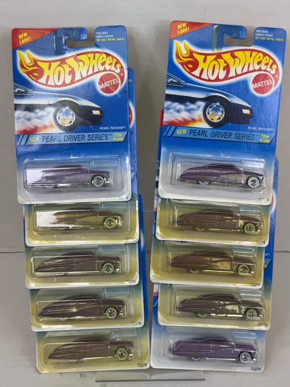 Hot Wheels Pearl Driver Series Pearl Passion Die-Cast Vehicles Lot