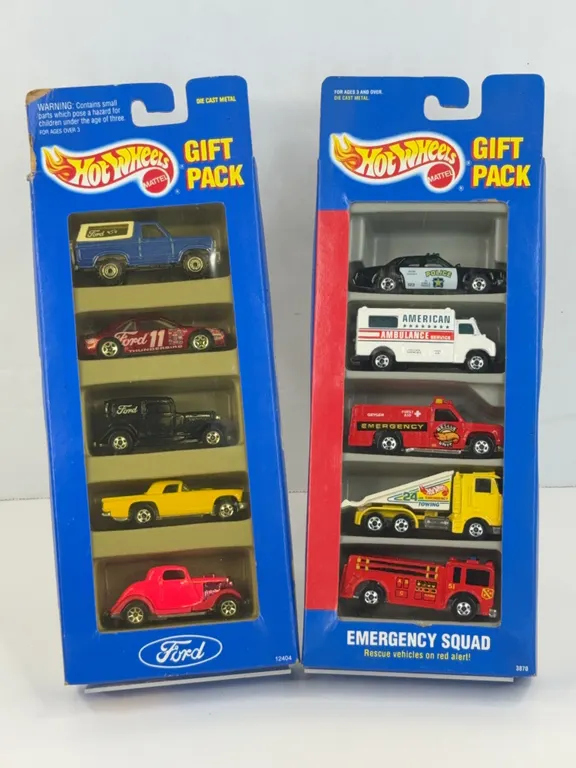 Hot Wheels 1993 Ford and 1994 Emergency Squad 5-Packs