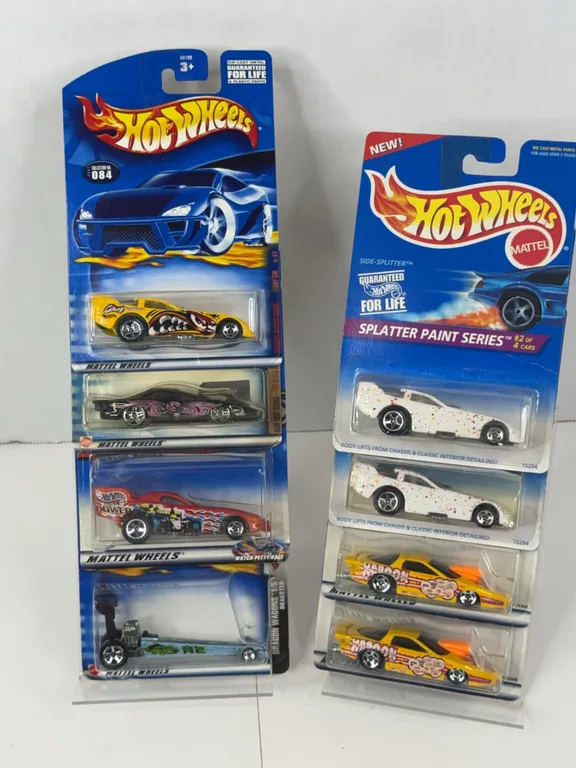 Hot Wheels Die-Cast Drag Racing Cars Carded Collection Lot of 8