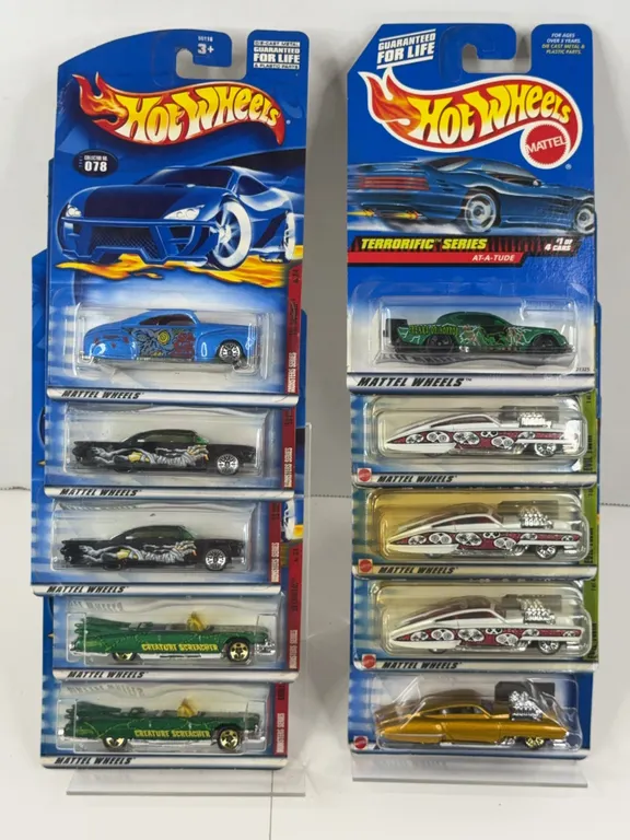 Hot Wheels Monsters Terrorific Grave Rave Die-Cast Car Lot