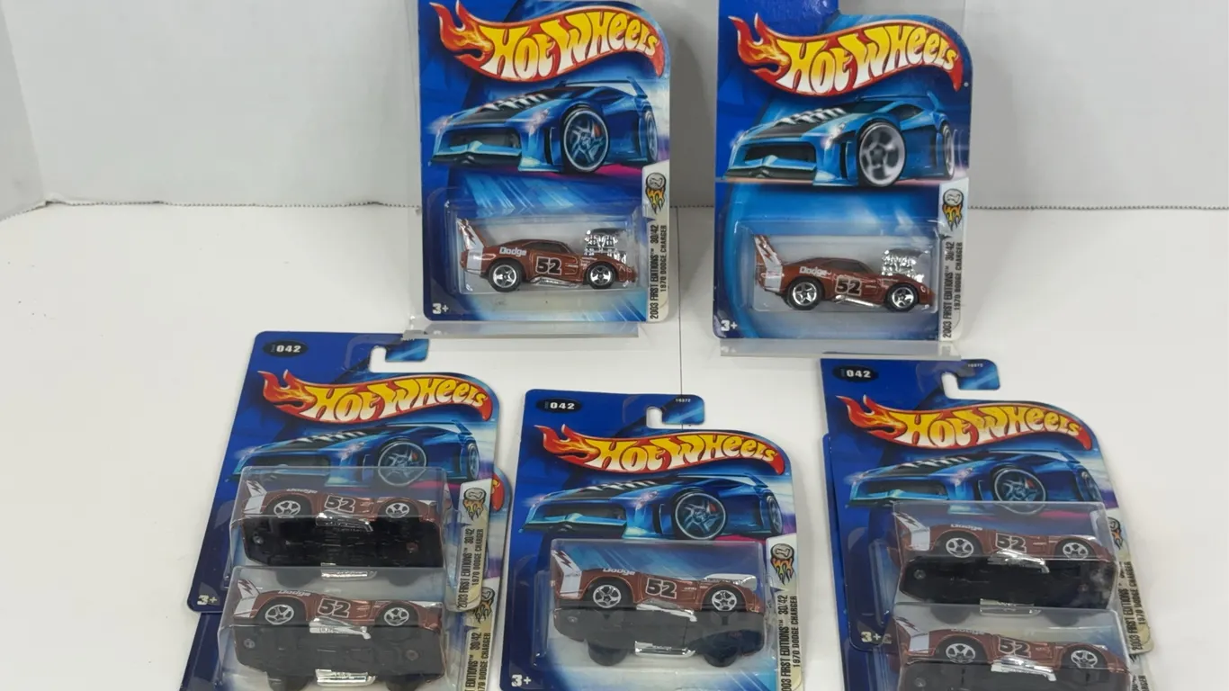 Hot Wheels 2003 First Editions 1970 Dodge Charger Die-Cast Lot
