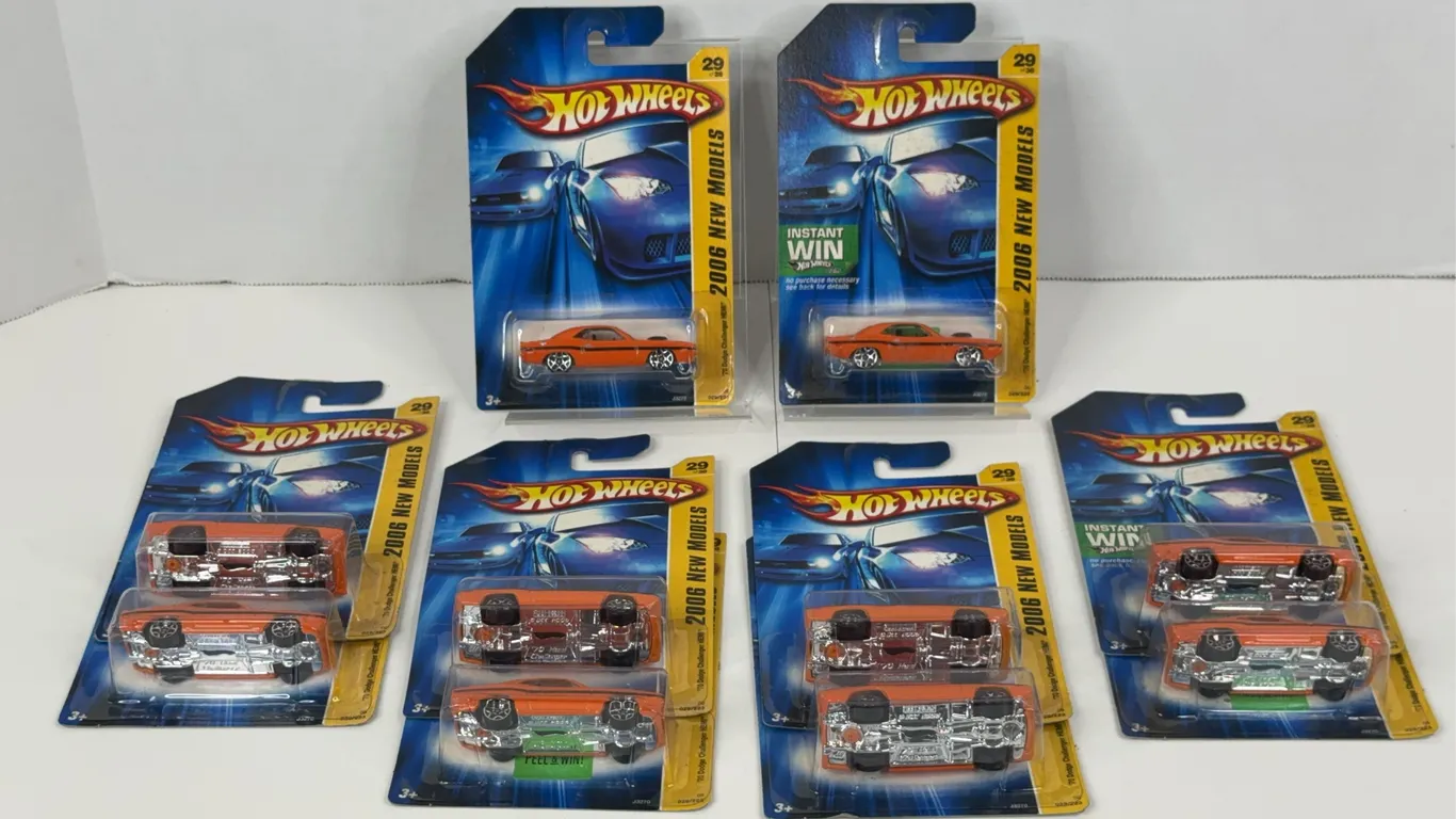 Hot Wheels 2006 New Models '70 Dodge Challenger HEMI Diecast Lot