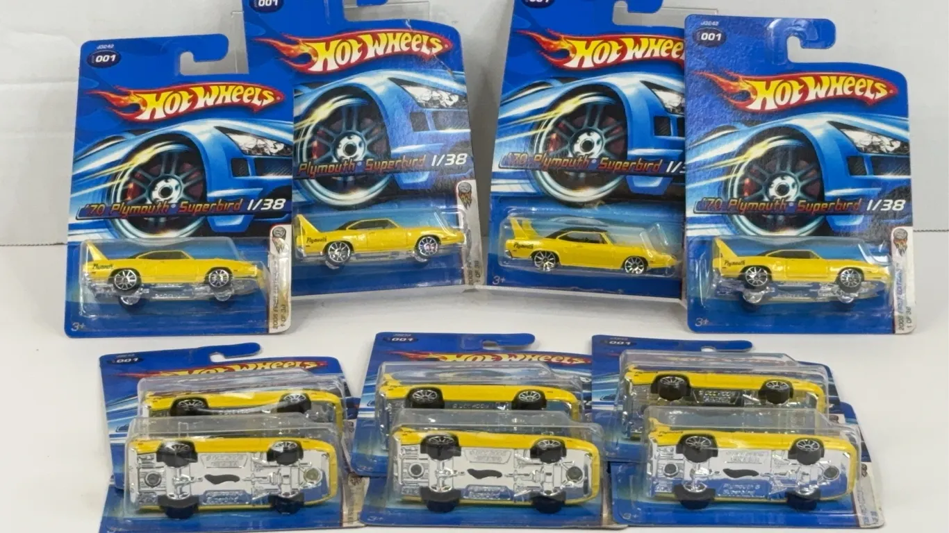 Hot Wheels 2006 First Editions '70 Plymouth Superbird Die-Cast Lot