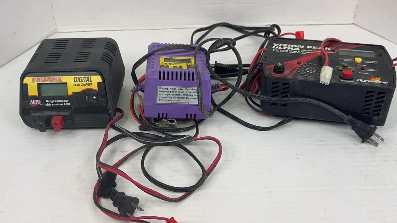 Dynamite Vision Peak Ultra MRC Super Brain Piranha Chargers