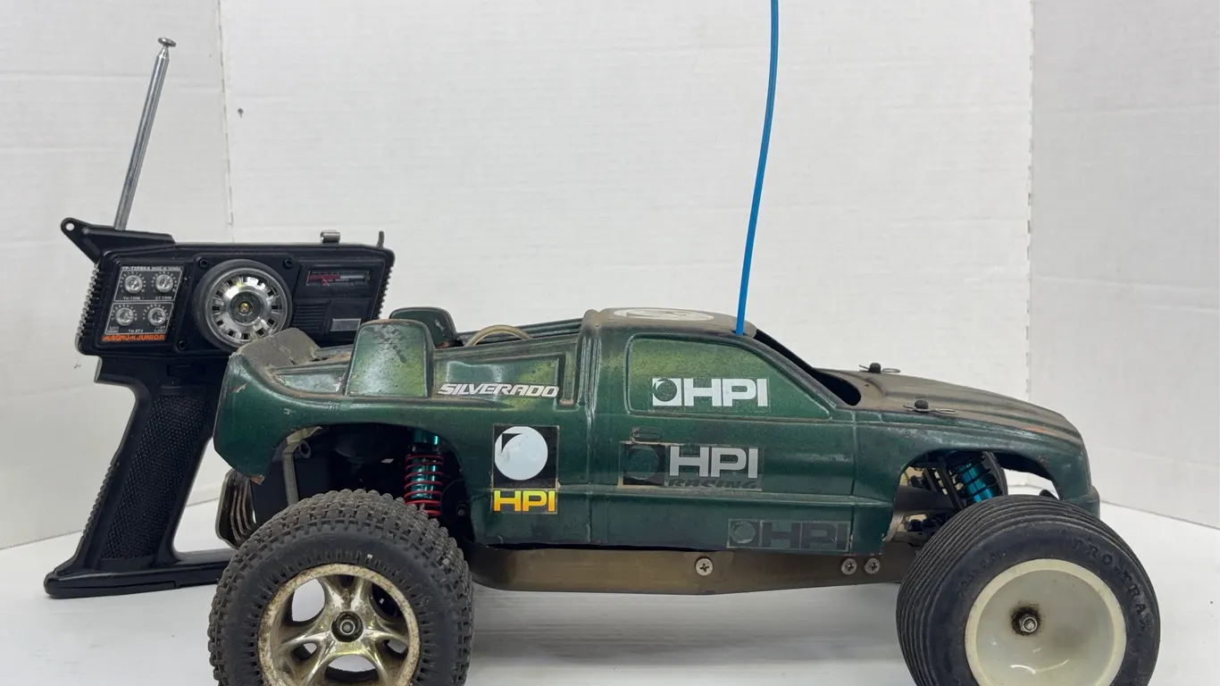 Nitro RC Stadium Truck with Futaba Magnum Junior Controller