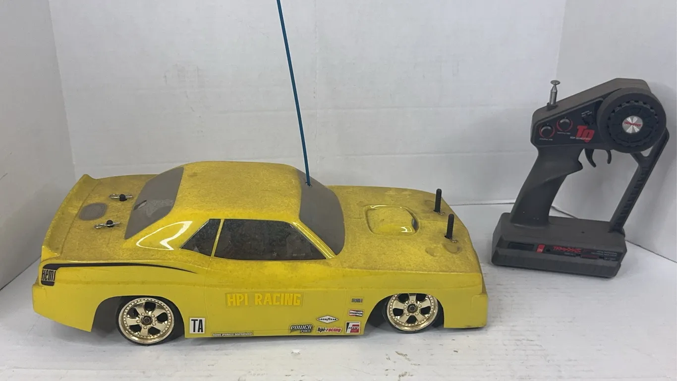 Nitro RC Touring Car Plymouth Cuda Body With Traxxas Transmitter
