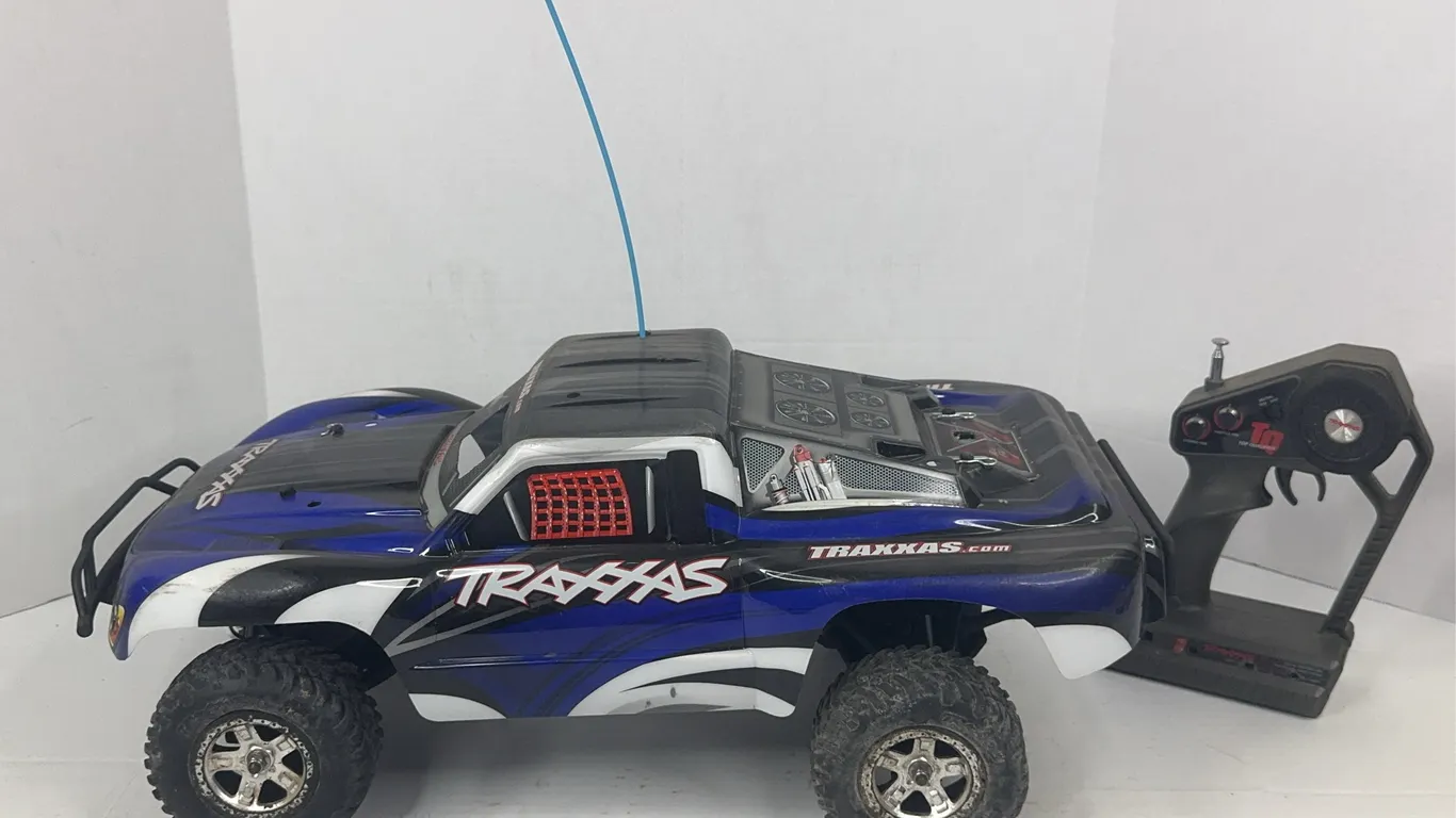 Traxxas Slayer Nitro 4WD Short Course RC Truck With Transmitter