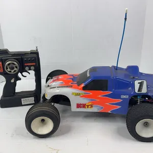 Team Associated RC10T3 Stadium Truck with Hitec Lynx Radio