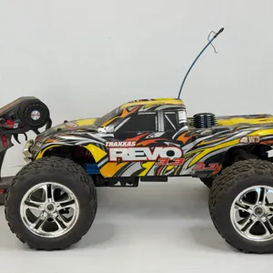 Traxxas Revo 3.3 4WD RC Monster Truck With Remote