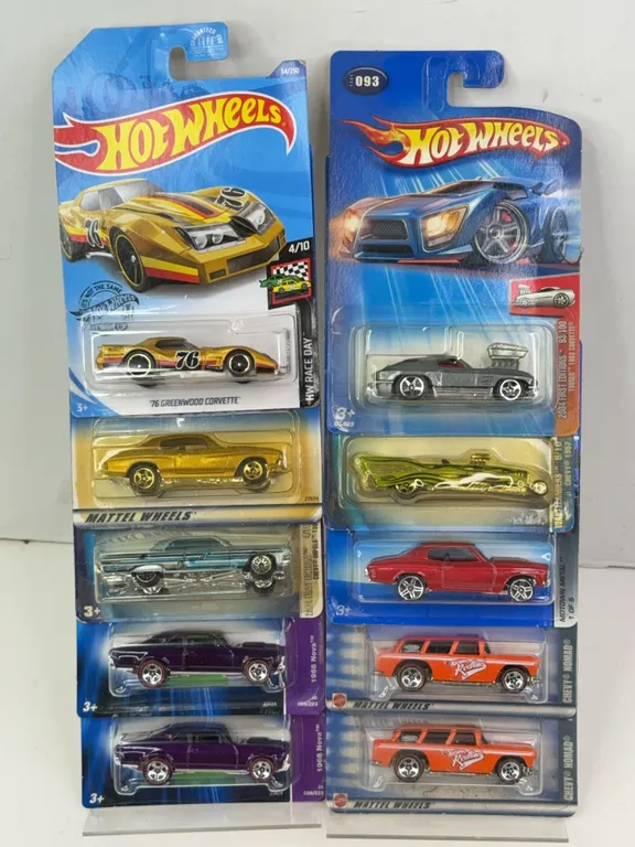Assorted Hot Wheels Die-Cast Vehicles Collection Including Corvettes and Chevelles