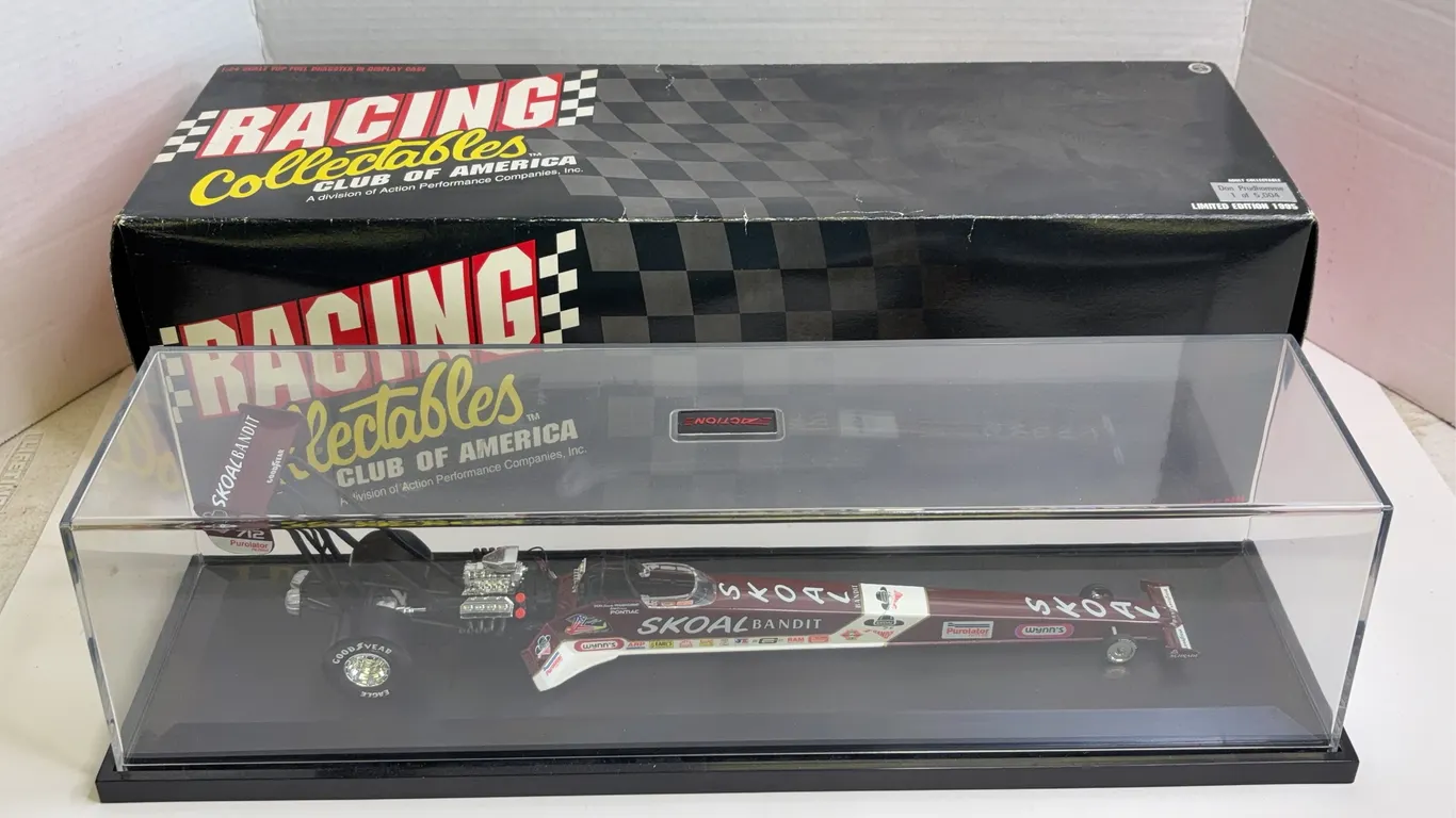 Action 1995 Don Prudhomme Skoal Bandit NHRA Dragster 1:24