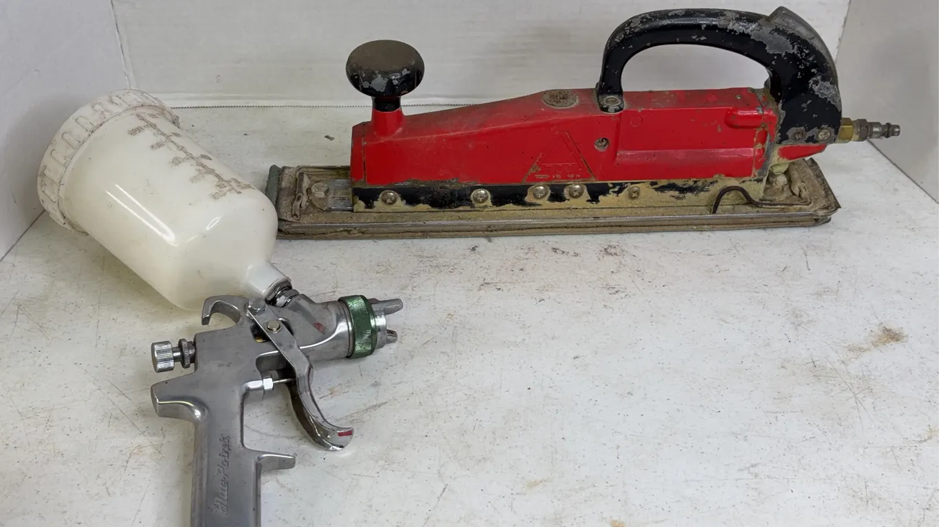 ATCOA Viking Pneumatic Straight Line Sander and Blue-Point Spray Gun