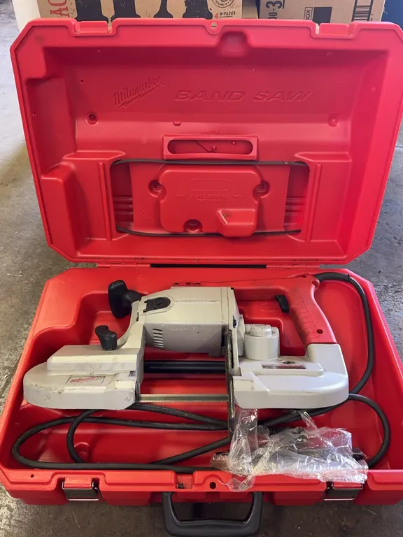 Milwaukee 6230 Corded Portable Deep Cut Band Saw With Hard Case